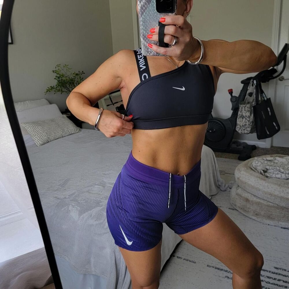 NWT NIKE AEROSWIFT TIGHT WOMEN'S RUNNING SHORTS, SIZE MEDIUM